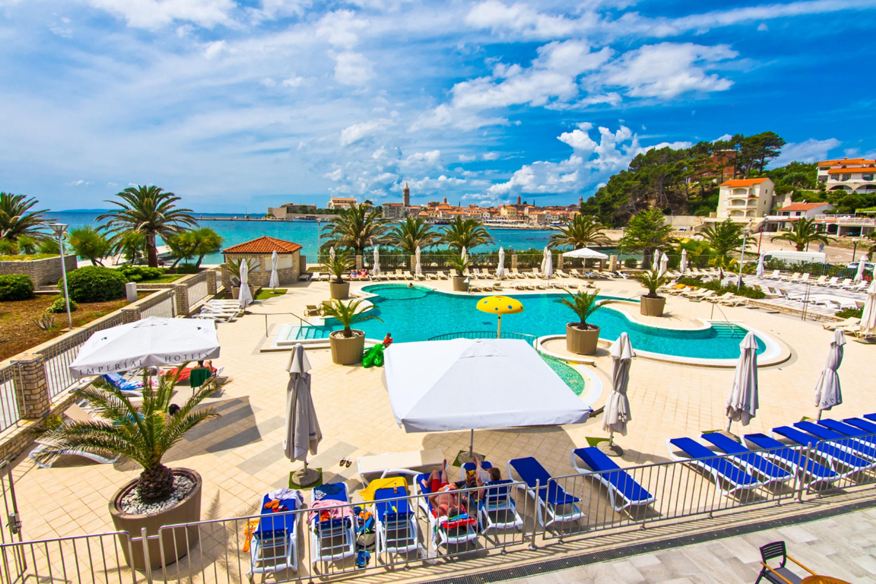 Valamar Padova Hotel Banjol Exterior photo