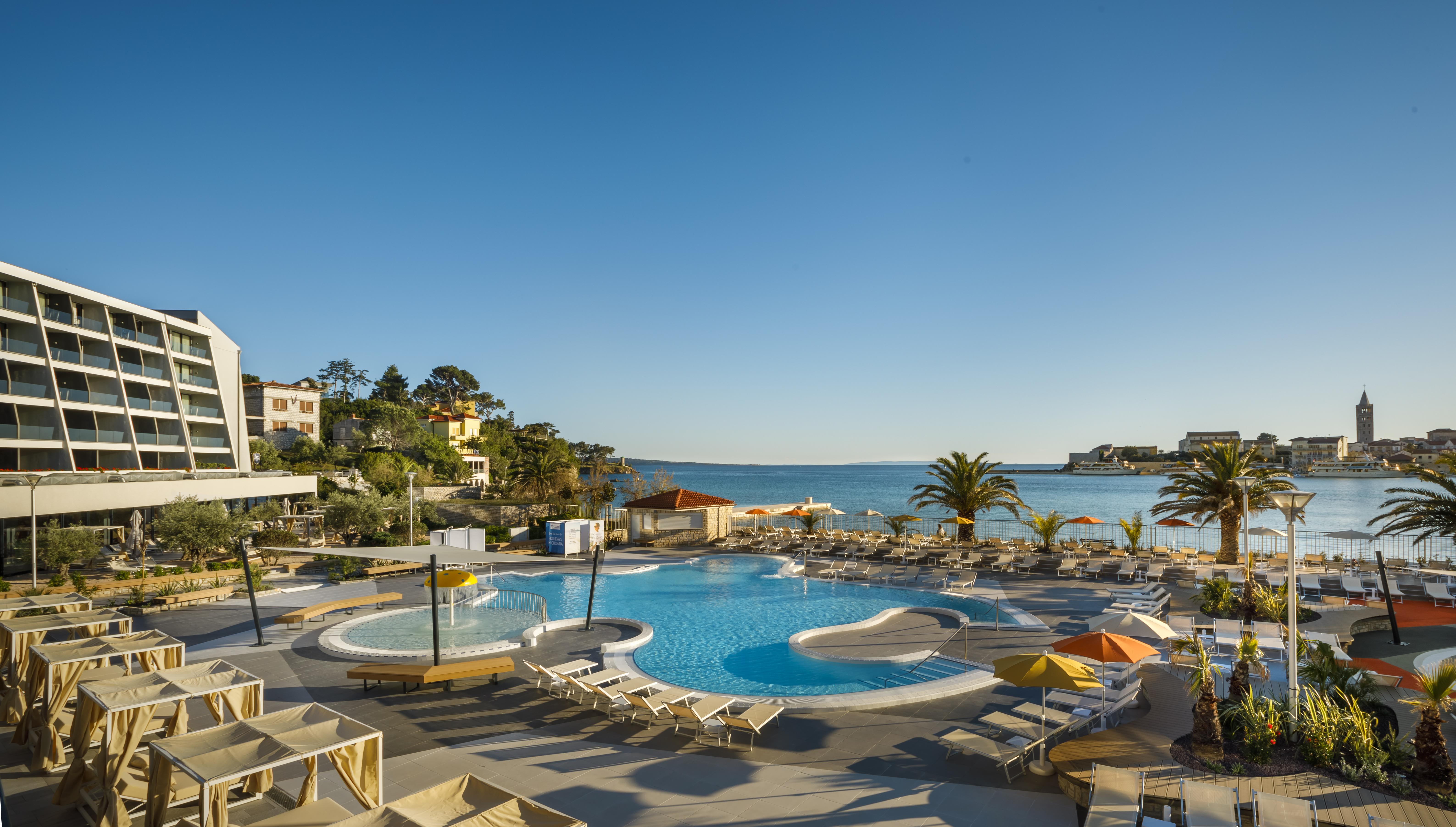 Valamar Padova Hotel Banjol Exterior photo