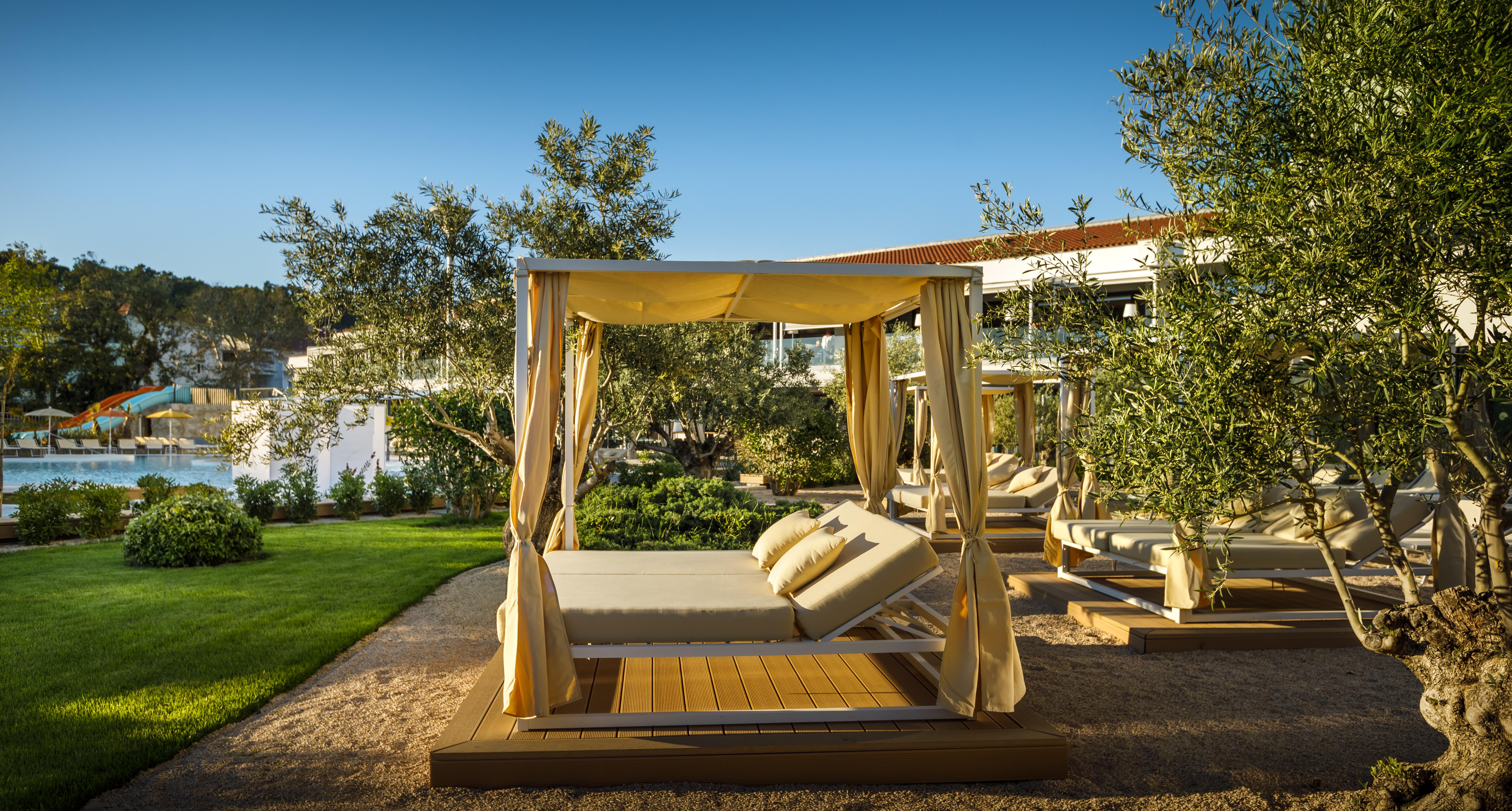 Valamar Padova Hotel Banjol Exterior photo