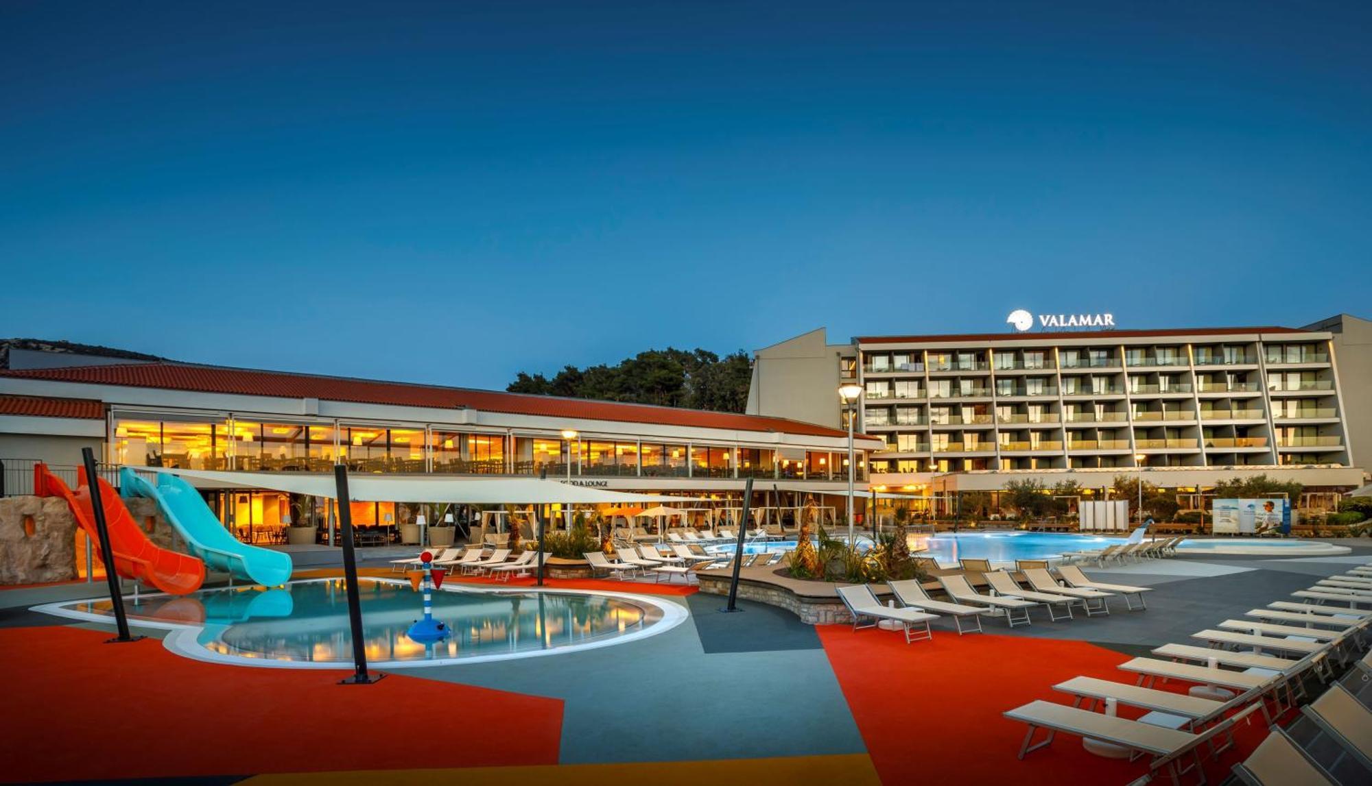 Valamar Padova Hotel Banjol Exterior photo